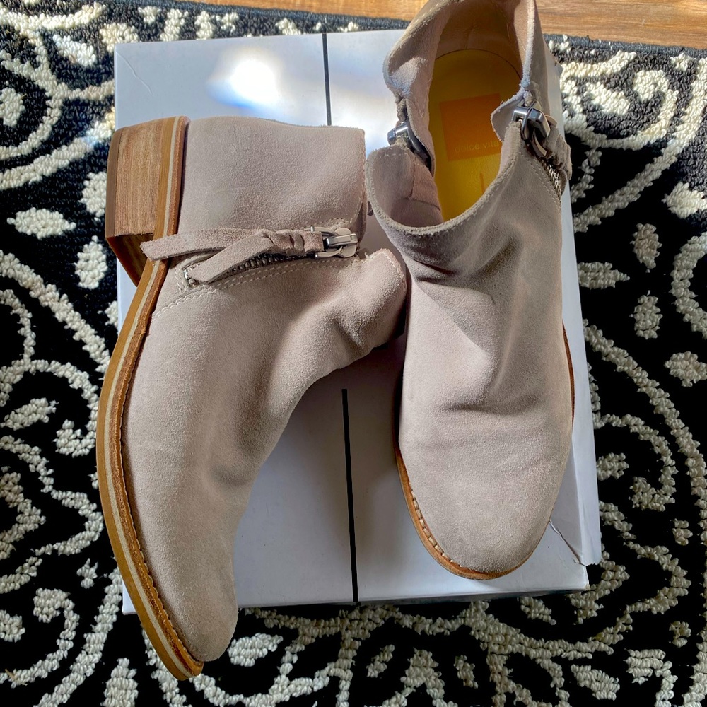 Dolce Vita Booties